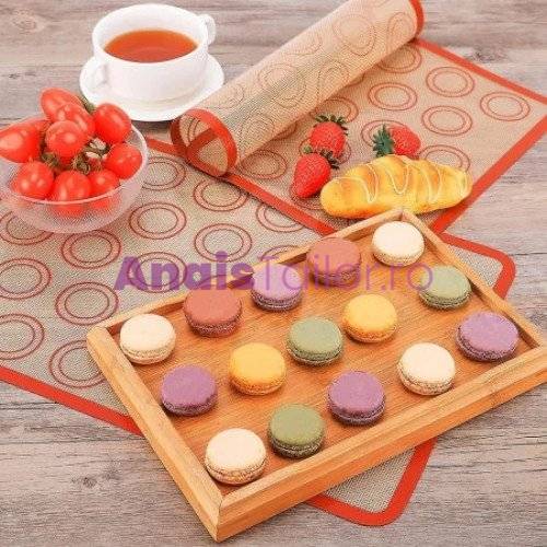 Plansa copt pentru macarons, din silicon, 40 x 30 cm, Anais Tailor, Reutilizabila